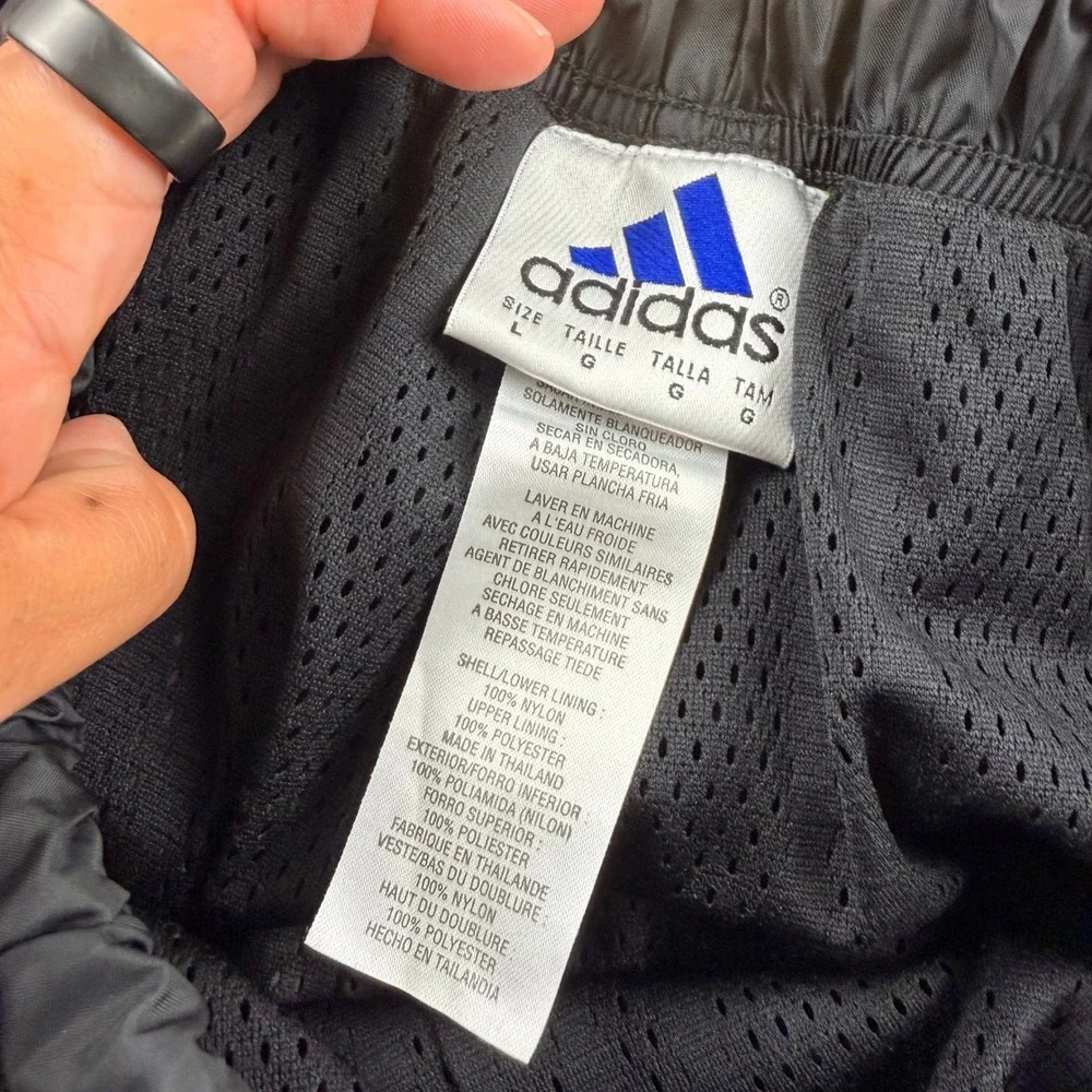 Adidas VTG 90's Men L Black Nylon Windbreaker Track Pants 3 Stripe Zipper Cuffs